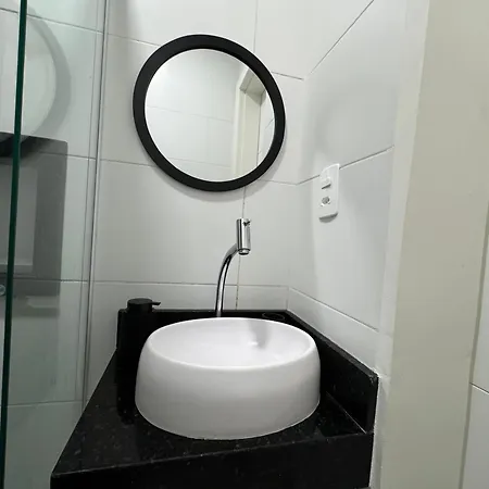 Stay Just 2 Blocks From Copacabana Beach Cozy & Convenient Retreat! Rio de Janeiro Exterior photo