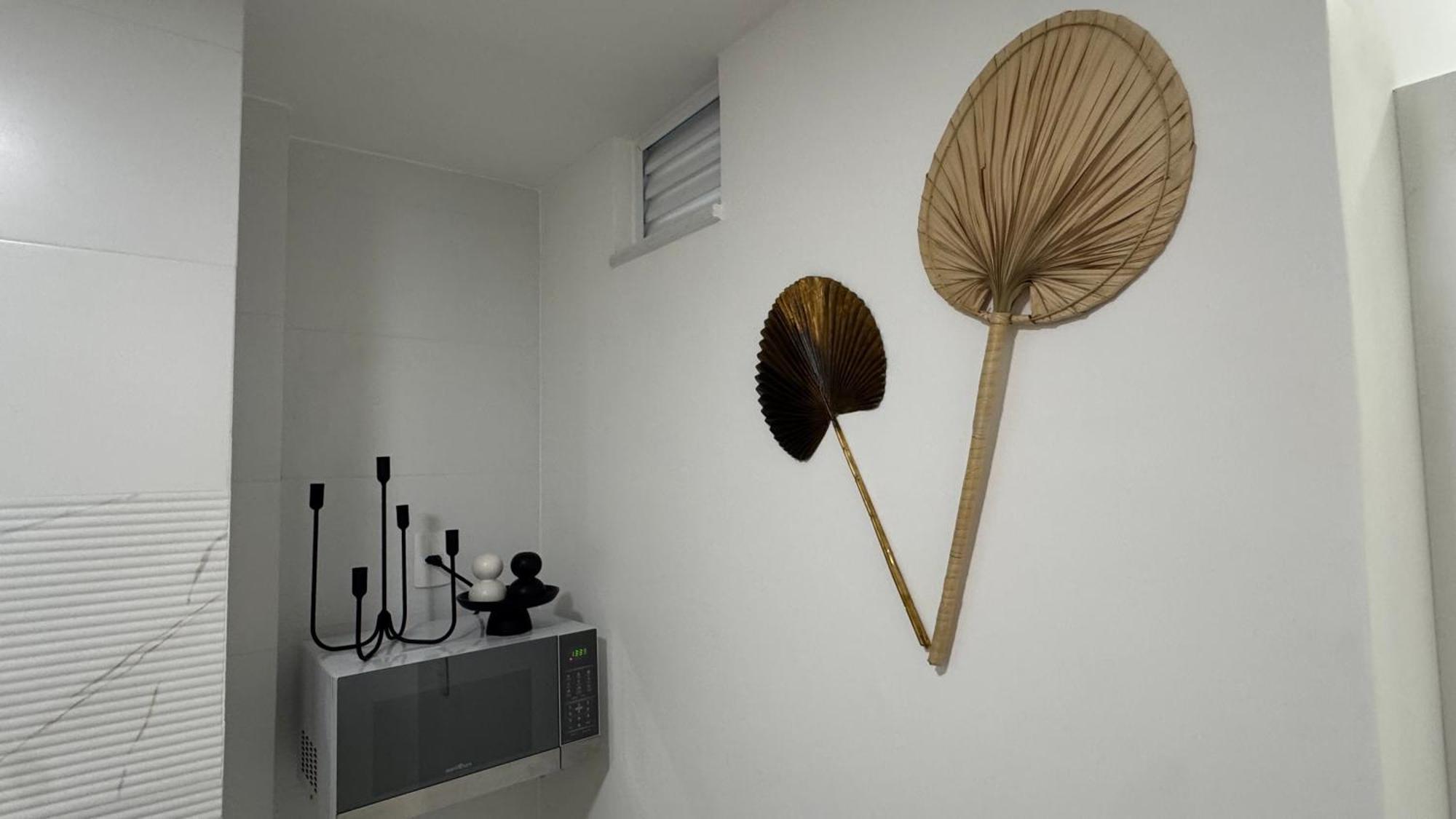 Just 2 Blocks From Copacabana Cozy & Convenient Retreat! Rio de Janeiro