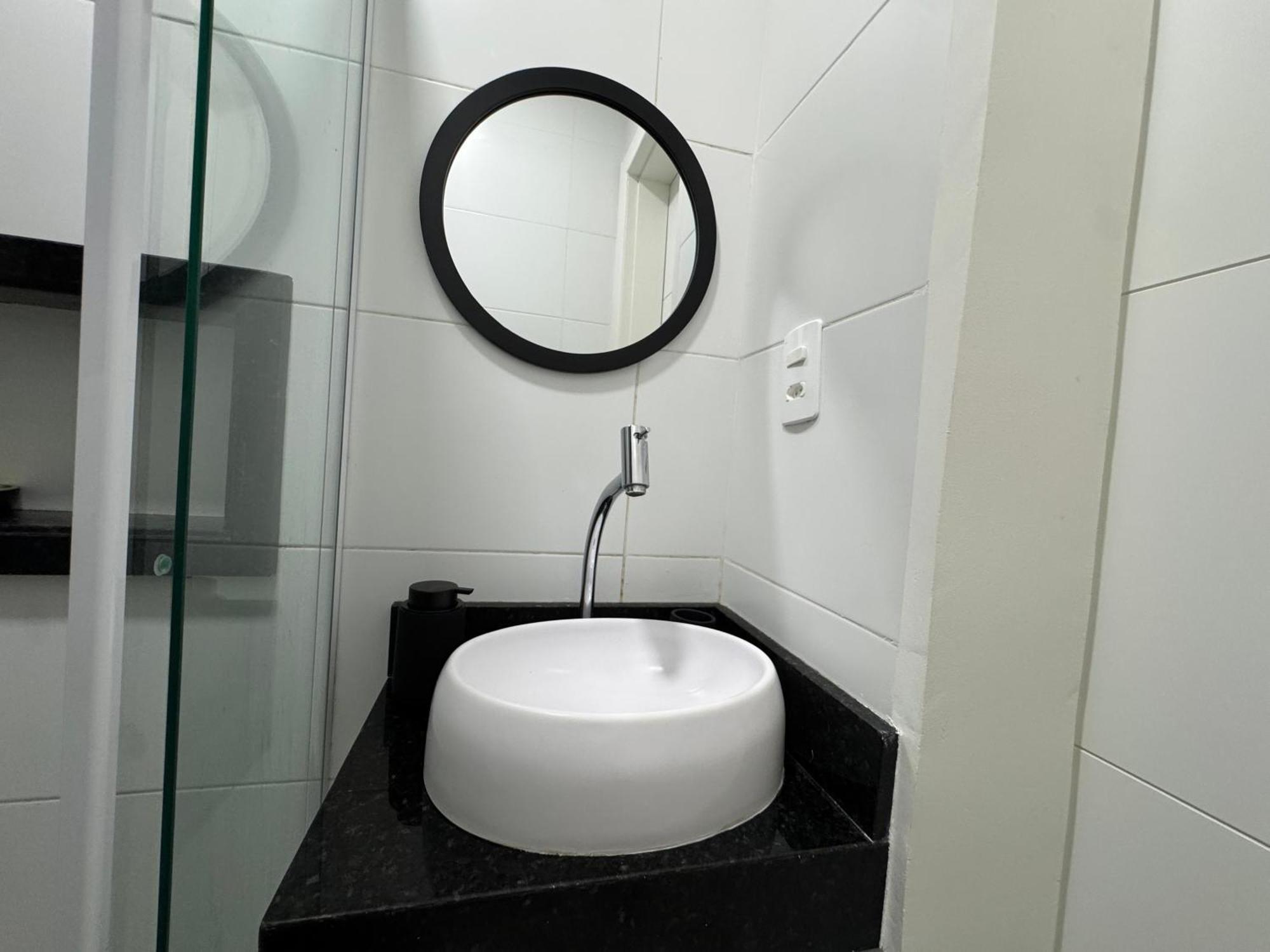 Just 2 Blocks From Copacabana Cozy & Convenient Retreat! Apartment *
