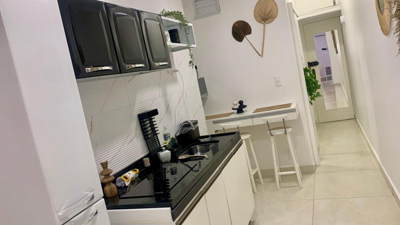 Just 2 Blocks From Copacabana Cozy & Convenient Retreat! *